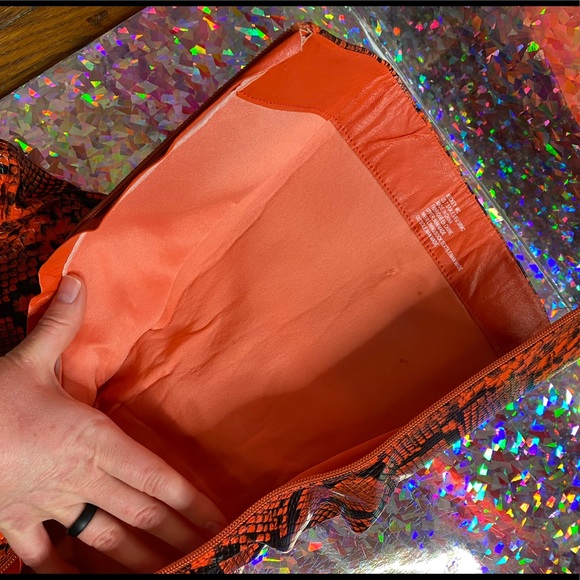 🧡🐍Orange snakeskin knee high boots🐍🧡 - Picture 9 of 10